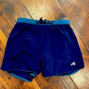 Pretty navy blue trail running shorts with liner legging